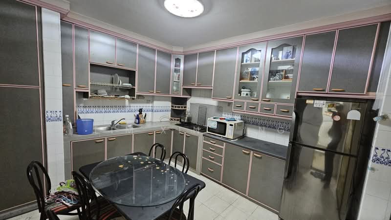 144 Pasir Ris Street 11, 144 Pasir Ris Street 11, 3 Bedrooms, 1,140 sqft, HDB Flat For Rent, by Lim Xin Ping, 500009437 - Kitchen - PropertyGuru.com.sg