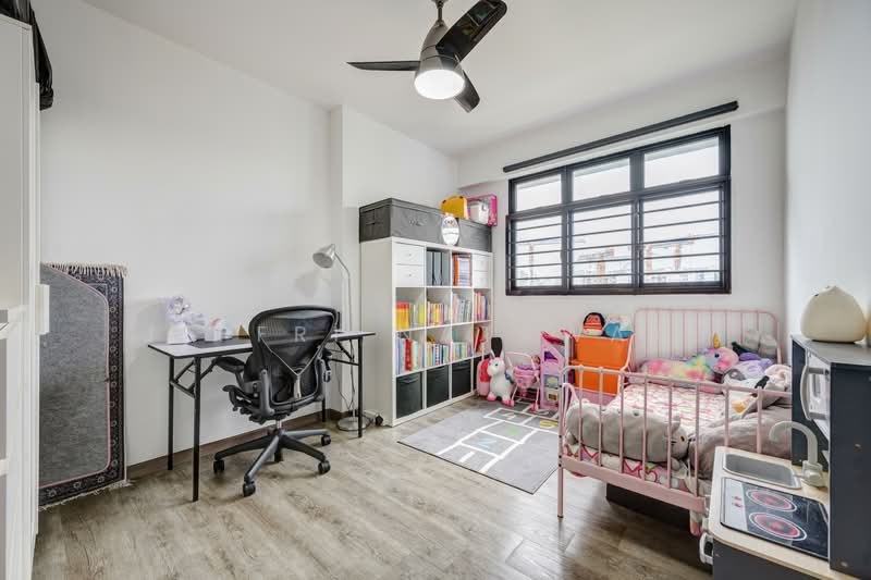 808B Choa Chu Kang Avenue 1 HDB Flat For Sale at S$ 749,999 | PropertyGuru Singapore - Bedroom