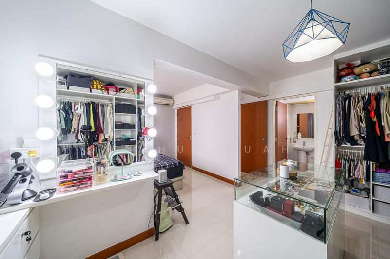 For Sale - 879B Tampines Avenue 8