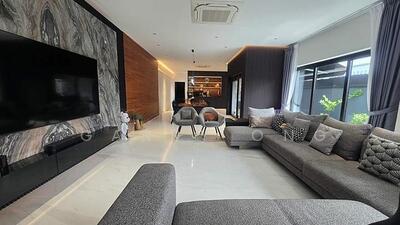 For Sale - ⭐1 KM to Tao Nan ⭐ Move in Condition ! Choice Buy ⭐