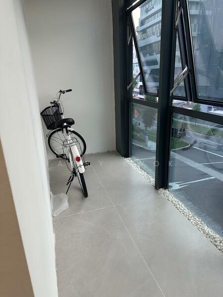 Inspace, 24 New Industrial Road, 2,454 sqft, Light Industrial (B1) For Sale, by Barry Kwok, 500009566 - Balcony - CommercialGuru.com.sg