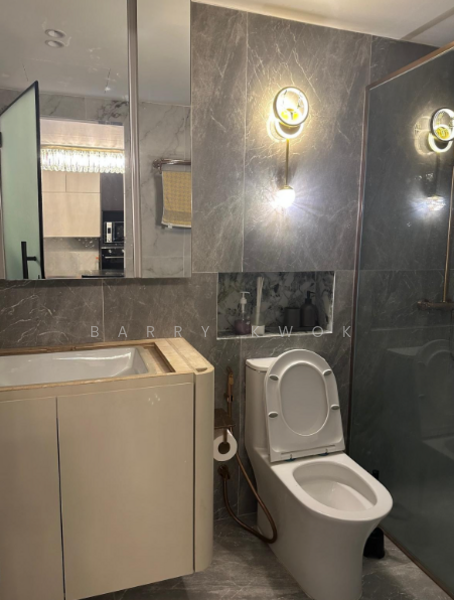Inspace, 24 New Industrial Road, 2,454 sqft, Light Industrial (B1) For Sale, by Barry Kwok, 500009566 - Bathroom - CommercialGuru.com.sg