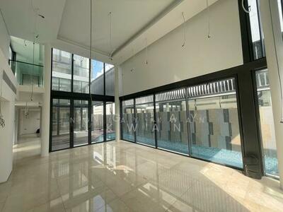 For Rent - Ultra-Rare Luxury Detached at Meyer Vicinity