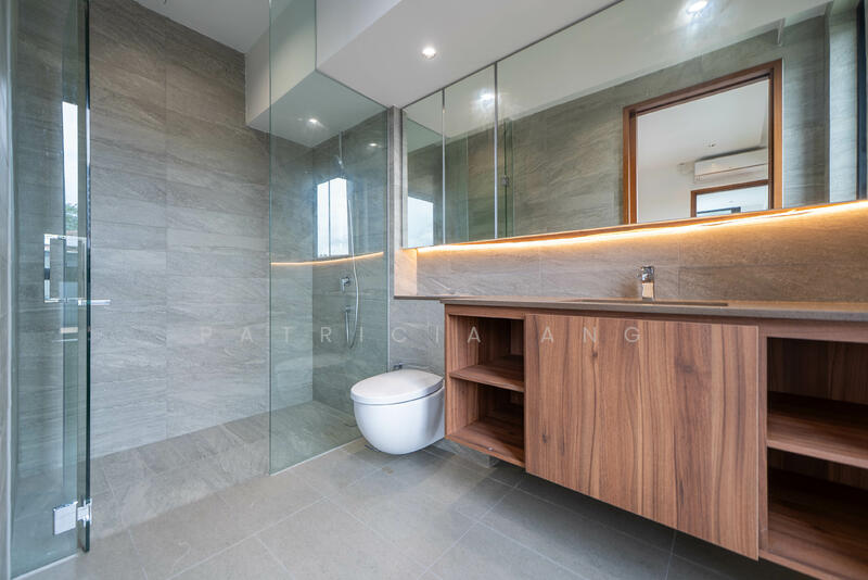 Cluny Park Road, Cluny Park Road, 5 Bedrooms, 6,308 sqft, Detached House For Sale, by Patricia Ang, 500009622 - Bathroom - PropertyGuru.com.sg