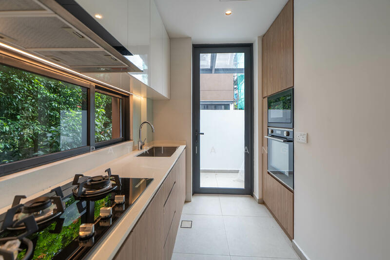 Cluny Park Road, Cluny Park Road, 5 Bedrooms, 6,308 sqft, Detached House For Sale, by Patricia Ang, 500009622 - Wet Kitchen - PropertyGuru.com.sg
