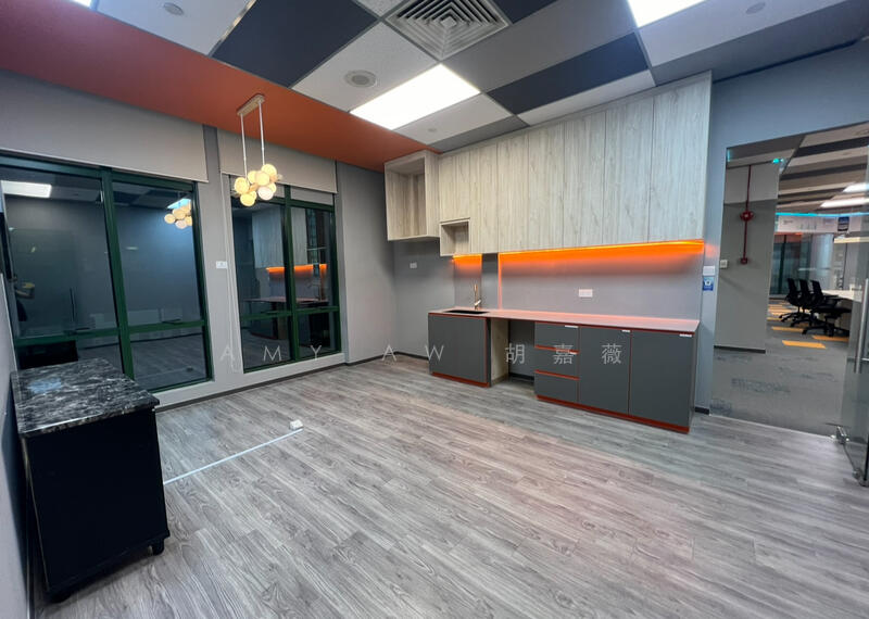 RAFFLES PLACE | Fully Fitted Office | Walking Distance to MRT Station |, Raffles Place MRT, 3,251 sqft, Office For Rent, by Amy Aw 胡嘉薇, 500009689 - CommercialGuru.com.sg