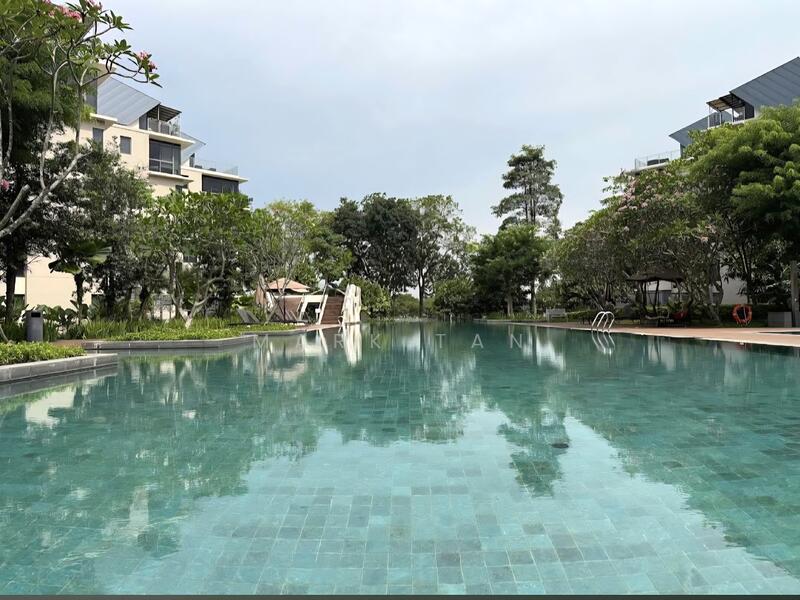 Pool View - Mark Tan 93874786