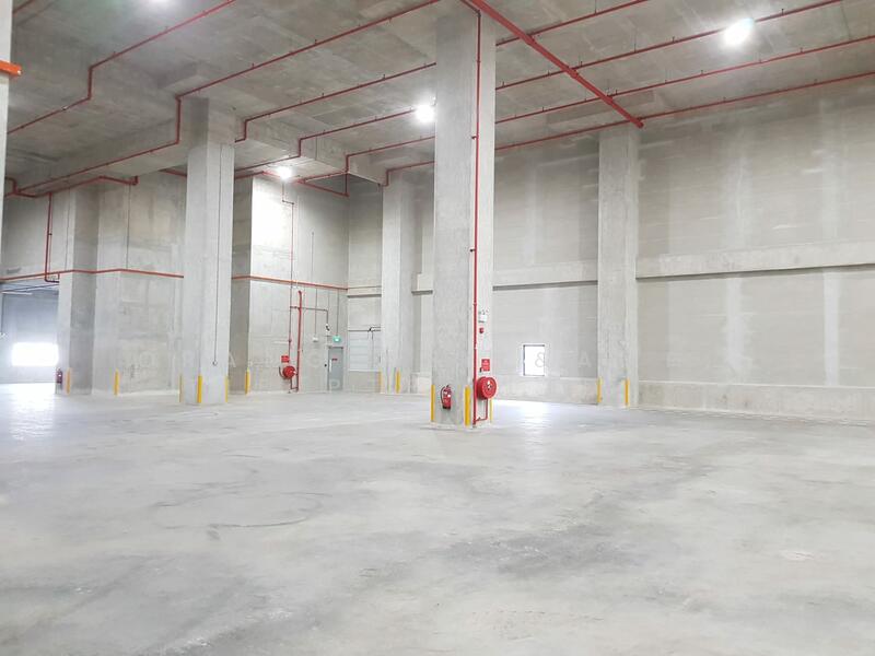 Warehouse, Pioneer, MRT, High ceiling, Ramp up, Warehouse, 24,802 sqft, Warehouse For Rent, by Jason Chong, 500009793 - Interior - CommercialGuru.com.sg