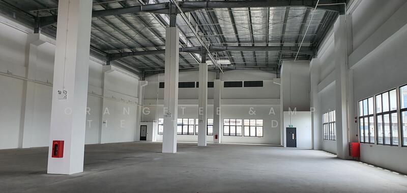 Warehouse, Tuas, High ceiling, Ramp up