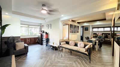 For Sale - 811 Jurong West Street 81