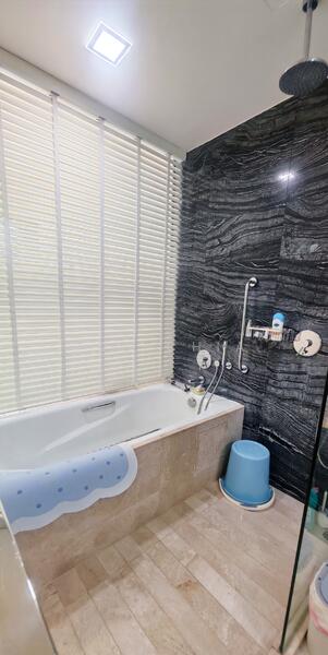 Huge Master bathroom