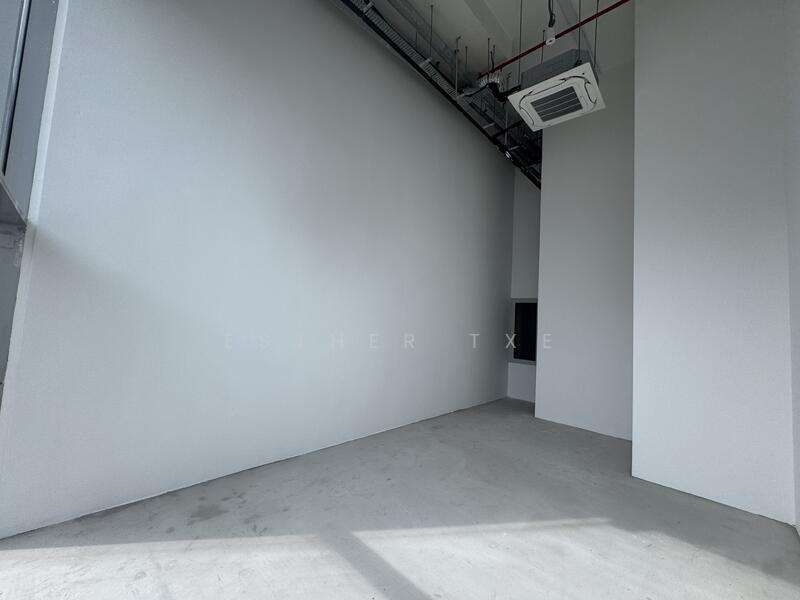 The MidTown, 1189 Upper Serangoon Road, 767 sqft, Other Retail For Rent, by Esther Txe, 500010006 - Interior - CommercialGuru.com.sg
