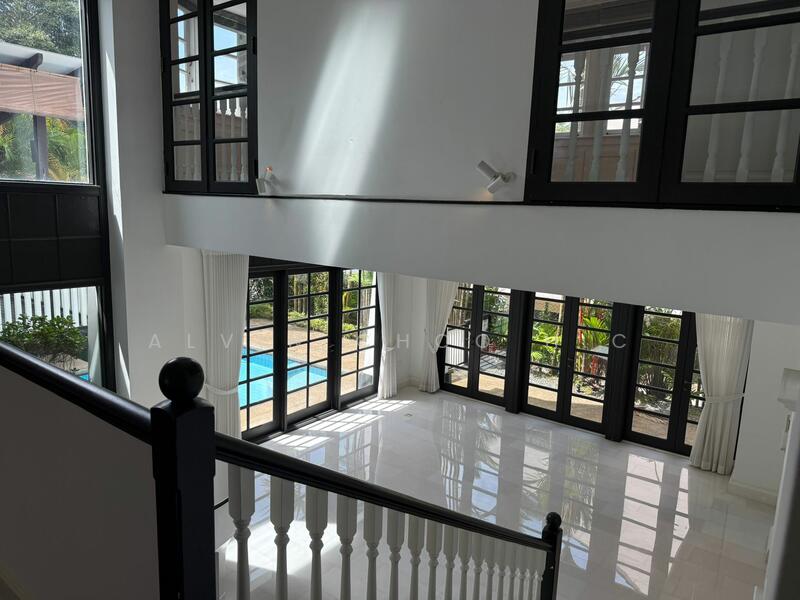 (Newly Listed) Rare Beautiful Freehold Detached Home Along Coronation Road in Prime District 10 Detached House For Sale at S$ 22,000,000 | PropertyGuru Singapore - Living Room