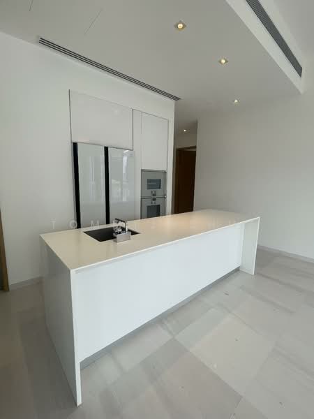 Skyline 360, 68 St. Thomas Walk, 3 Bedrooms, 1,733 sqft, Condominium For Rent, by TOMMIJOSHUA ., 500010035 - Kitchen - PropertyGuru.com.sg