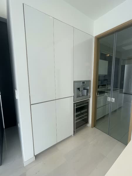 Skyline 360, 68 St. Thomas Walk, 3 Bedrooms, 1,733 sqft, Condominium For Rent, by TOMMIJOSHUA ., 500010035 - Kitchen - PropertyGuru.com.sg