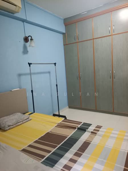 2 Beach Road, 2 Beach Road, Room Rental, 100 sqft, HDB Flat For Rent, by Ina Sultan, 500010179 - Bedroom - PropertyGuru.com.sg