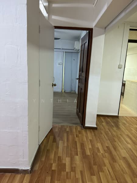 Clementi Shopping Centre, 354 Clementi Avenue 2, 730 sqft, Food & Beverage For Rent, by Cynthia Kok, 500010202 - Upstairs living quarter unit living hall - CommercialGuru.com.sg