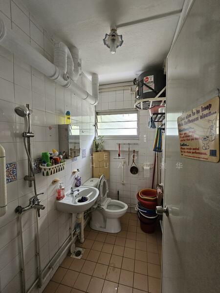 For Rent - 651 Jalan Tenaga