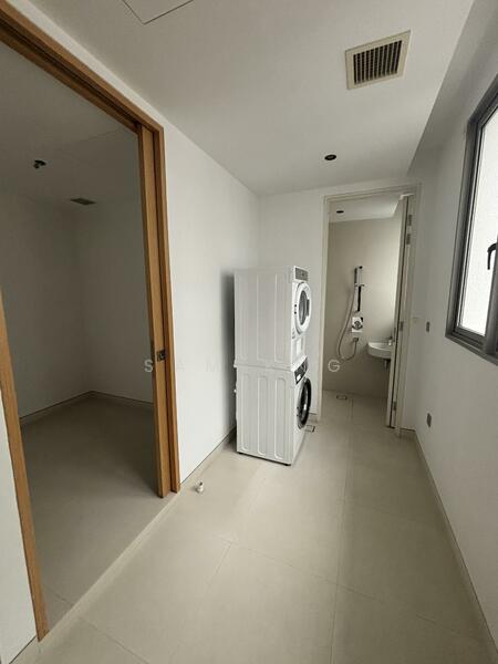 Nassim Road Grange Road Stevens Road Holland Road, White House Nassim Road White House Park Stevens Road, 4 Bedrooms, 3,940 sqft, Condominium For Rent, by Sam Kng, 500010514 - Bathroom - PropertyGuru.com.sg