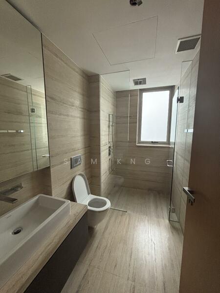 Nassim Road Grange Road Stevens Road Holland Road, White House Nassim Road White House Park Stevens Road, 4 Bedrooms, 3,940 sqft, Condominium For Rent, by Sam Kng, 500010514 - Bathroom - PropertyGuru.com.sg