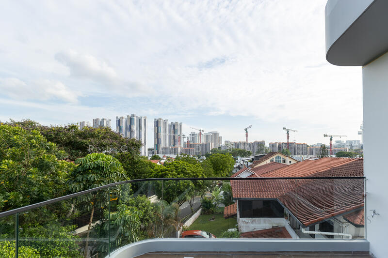 💎 Rare Freehold D10 Bungalow | 12,000 sqft | 5BR | 1km to Henry Park Primary Bungalow House For Sale at S$ 19,800,000 | PropertyGuru Singapore - Unblocked Balcony Views