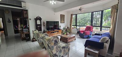 For Sale - Flame Tree Park