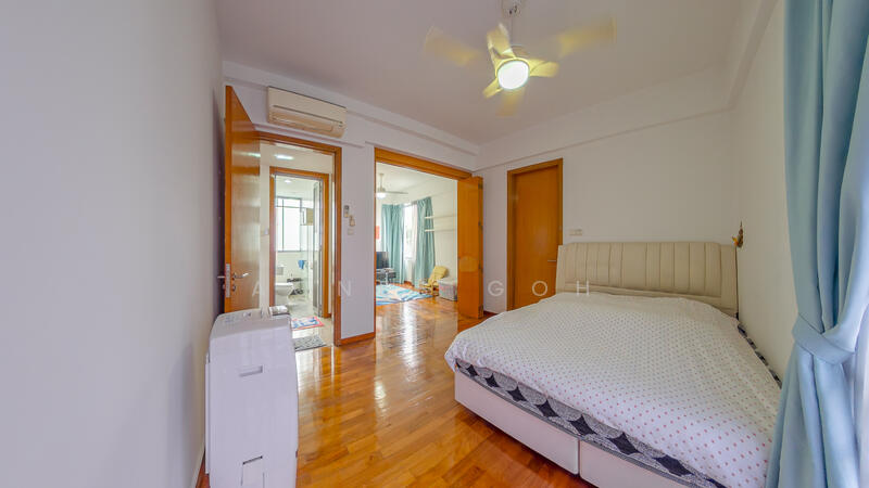 D15 Penthouse w/ MBS view! 1KM to Tao Nan, Haig Girls, CHIJ Katong, Tanjong Katong! Apartment For Sale at S$ 2,588,888 | PropertyGuru Singapore - Bedroom