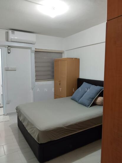 For Rent - 827 Tampines Street 81