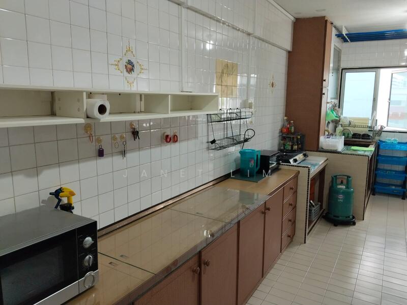 For Rent - 827 Tampines Street 81