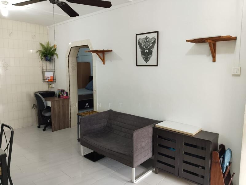 For Rent - 827 Tampines Street 81