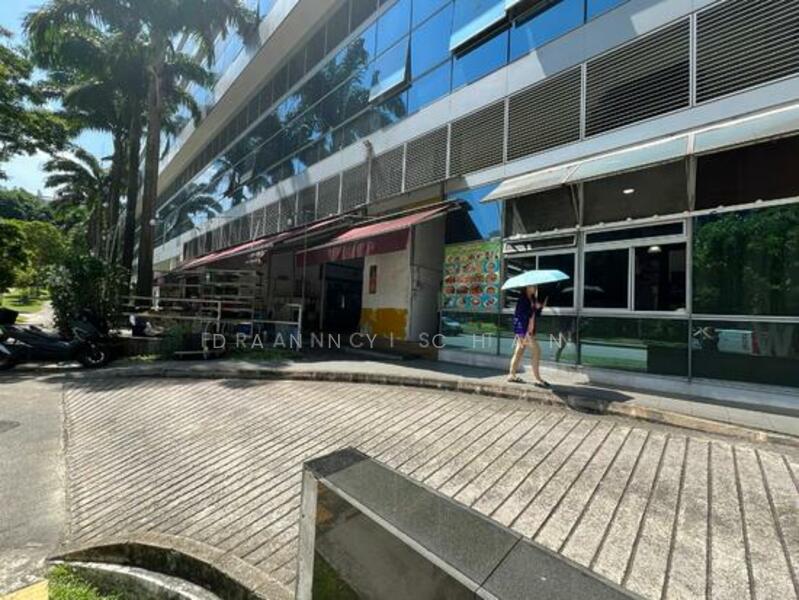 Wcega Plaza, 1 Bukit Batok Crescent, 8,504 sqft, Light Industrial (B1) For Sale, by DANNY CHAN, 500011014 - Exterior - CommercialGuru.com.sg