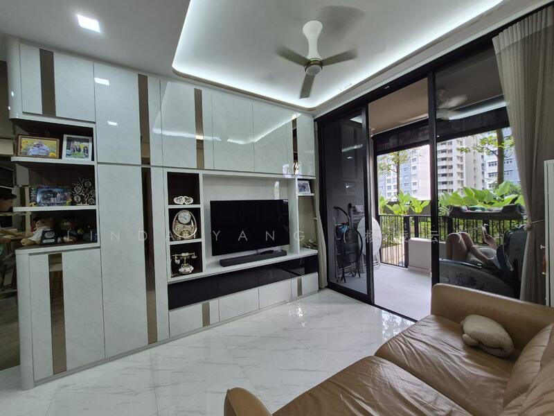 Le Quest Condominium For Sale at S$ 1,580,000 | PropertyGuru Singapore - Living Room