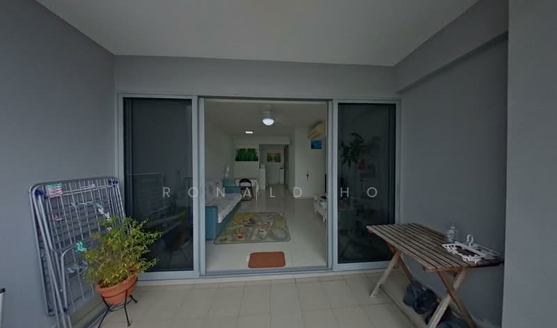138C Yuan Ching Road, 138C Yuan Ching Road, 3 Bedrooms, 958 sqft, HDB Flat For Sale, by Ronald Ho, 500011346 - Balcony view into Living Hall - PropertyGuru.com.sg