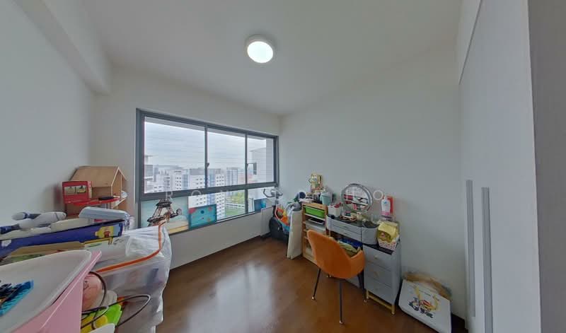 138C Yuan Ching Road, 138C Yuan Ching Road, 3 Bedrooms, 958 sqft, HDB Flat For Sale, by Ronald Ho, 500011346 - Looking into Bedroom One - PropertyGuru.com.sg