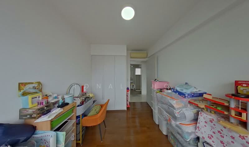 138C Yuan Ching Road, 138C Yuan Ching Road, 3 Bedrooms, 958 sqft, HDB Flat For Sale, by Ronald Ho, 500011346 - Looking out from Bedroom One - PropertyGuru.com.sg