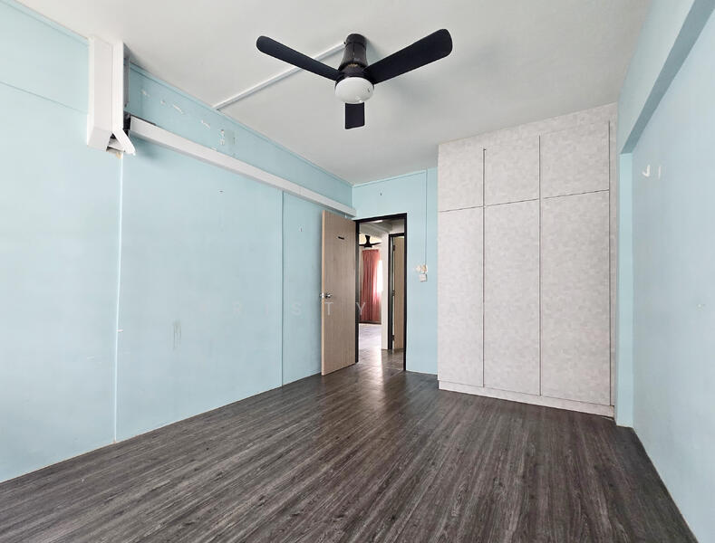 Bedroom 2 with wardrobe