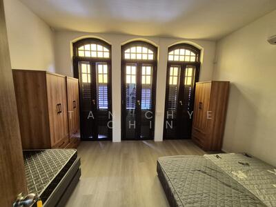 For Rent - Race Course Road