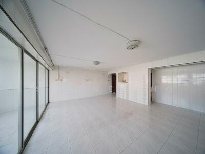 For Sale - 610 Hougang Avenue 8