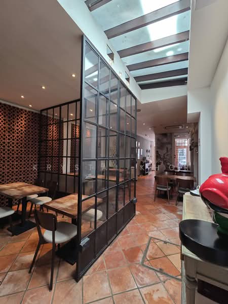 Fully-Fitted Modern Restaurant Ground Floor Space on Tras Street, Tras Street Tanjong Pagar Road Neil Road, 1,600 sqft, Food & Beverage For Rent, by Krystal Khor, 500011575 - CommercialGuru.com.sg