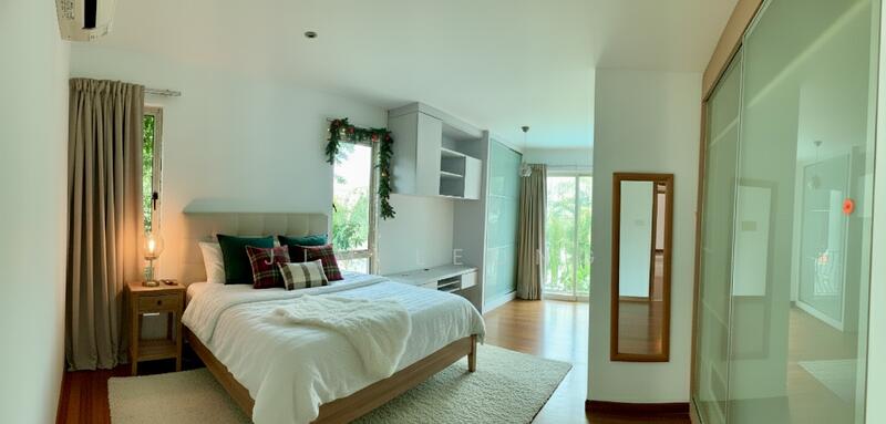 Virtually Staged Image Master bdrm