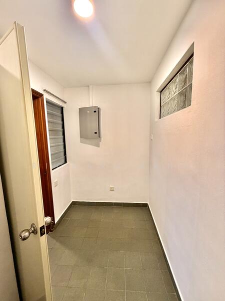 Biig Helpers rm with independent access