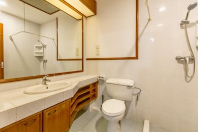 ???? JUNIOR BATH - #DRAYCOTT MAISONETTE