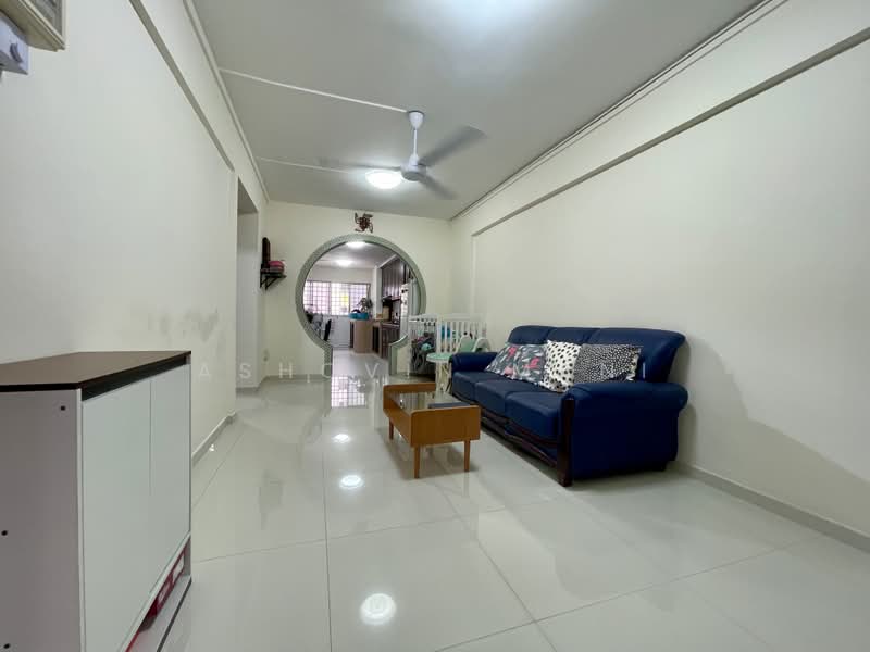 124 Bedok North Road, 124 Bedok North Road, 2 Bedrooms, 731 sqft, HDB Flat For Sale, by Ashcvin Mani, 500011793 - Living Room - PropertyGuru.com.sg