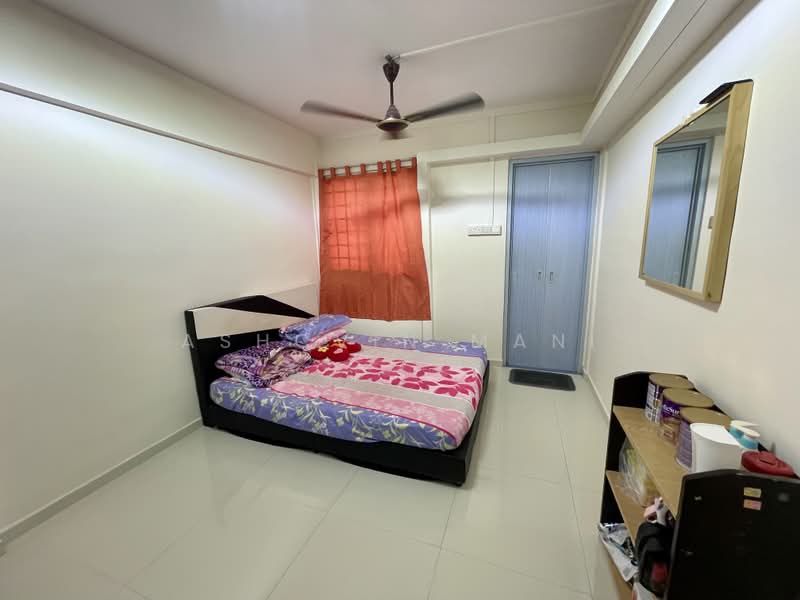 124 Bedok North Road, 124 Bedok North Road, 2 Bedrooms, 731 sqft, HDB Flat For Sale, by Ashcvin Mani, 500011793 - Bedroom - PropertyGuru.com.sg