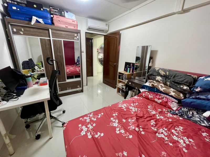 124 Bedok North Road, 124 Bedok North Road, 2 Bedrooms, 731 sqft, HDB Flat For Sale, by Ashcvin Mani, 500011793 - Bedroom - PropertyGuru.com.sg