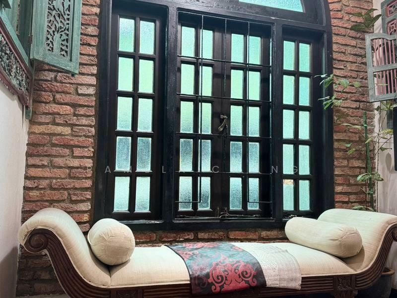 RARE ! NESTLED IN AWESOME BOTANICS ⭐️ CHARMING DETACHED NEAR BINJAI ⭐️ PARK 6 ☎️ PAM 90228600, , 6 Bedrooms, 5,000 sqft, Detached House For Sale, by Pamela Chong, 500011804 - PropertyGuru.com.sg