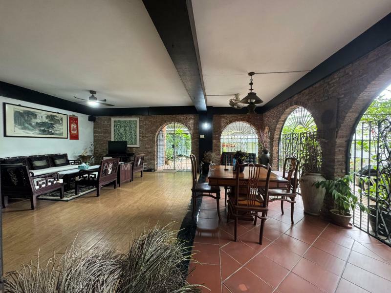 RARE ! NESTLED IN AWESOME BOTANICS ⭐️ CHARMING DETACHED NEAR BINJAI ⭐️ PARK 6 ☎️ PAM 90228600, , 6 Bedrooms, 5,000 sqft, Detached House For Sale, by Pamela Chong, 500011804 - Living Room - PropertyGuru.com.sg