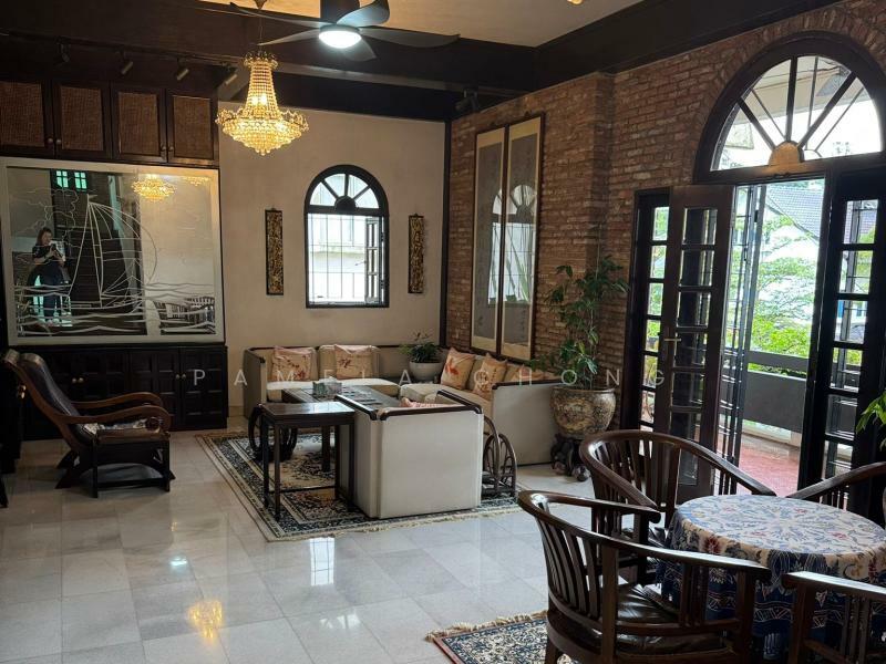 RARE ! NESTLED IN AWESOME BOTANICS ⭐️ CHARMING DETACHED NEAR BINJAI ⭐️ PARK 6 ☎️ PAM 90228600, , 6 Bedrooms, 5,000 sqft, Detached House For Sale, by Pamela Chong, 500011804 - Living Room - PropertyGuru.com.sg