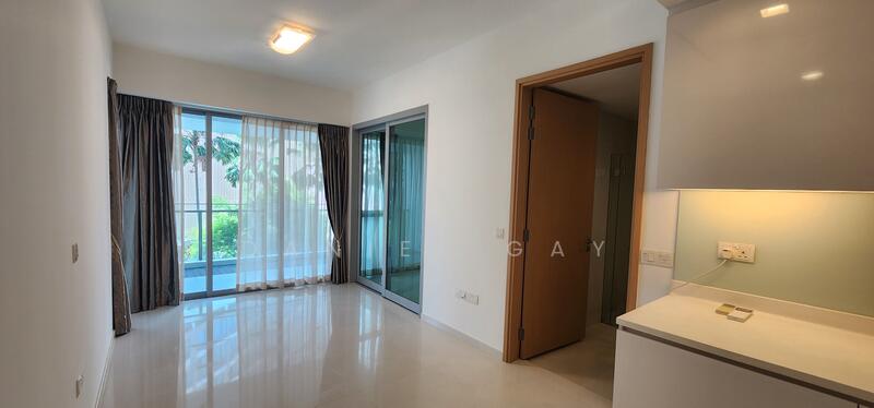 Good size living & dining areas