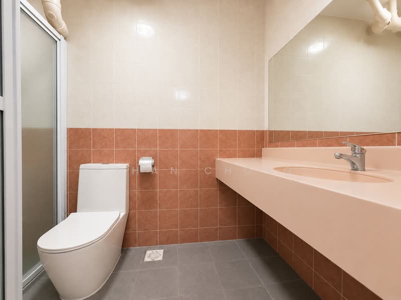 681A Jurong West Central 1, 681A Jurong West Central 1, 4 Bedrooms, 1,442 sqft, HDB Flat For Sale, by Ethan Chong, 500012120 - Bathroom - PropertyGuru.com.sg